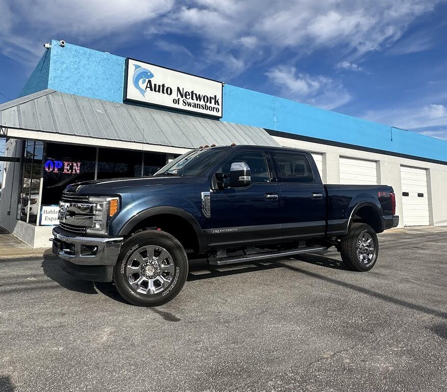 2017 Ford F-250 Super Duty Lariat Crew Cab 4WD
