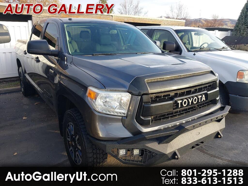 2017 Toyota Tundra SR5 CrewMax 5.7L FFV 4WD