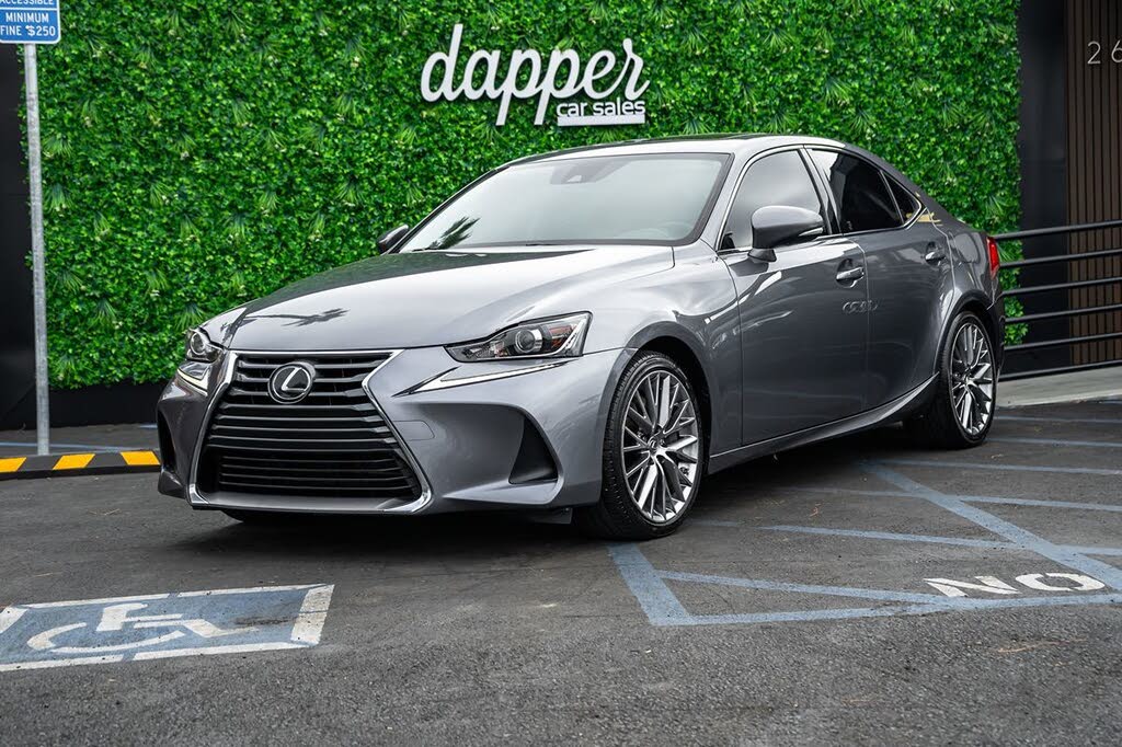 2018 Lexus IS 300 RWD