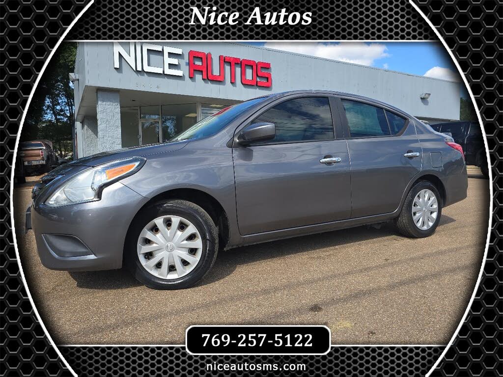 2019 Nissan Versa SV FWD
