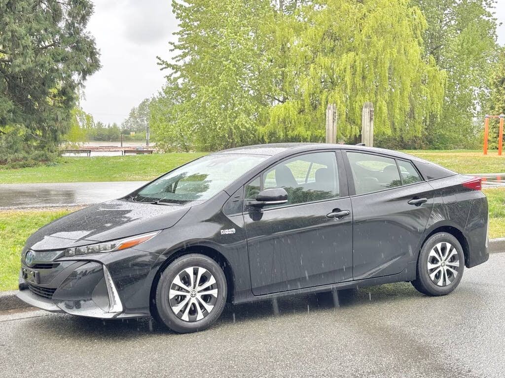 2022 Toyota Prius Prime LE FWD