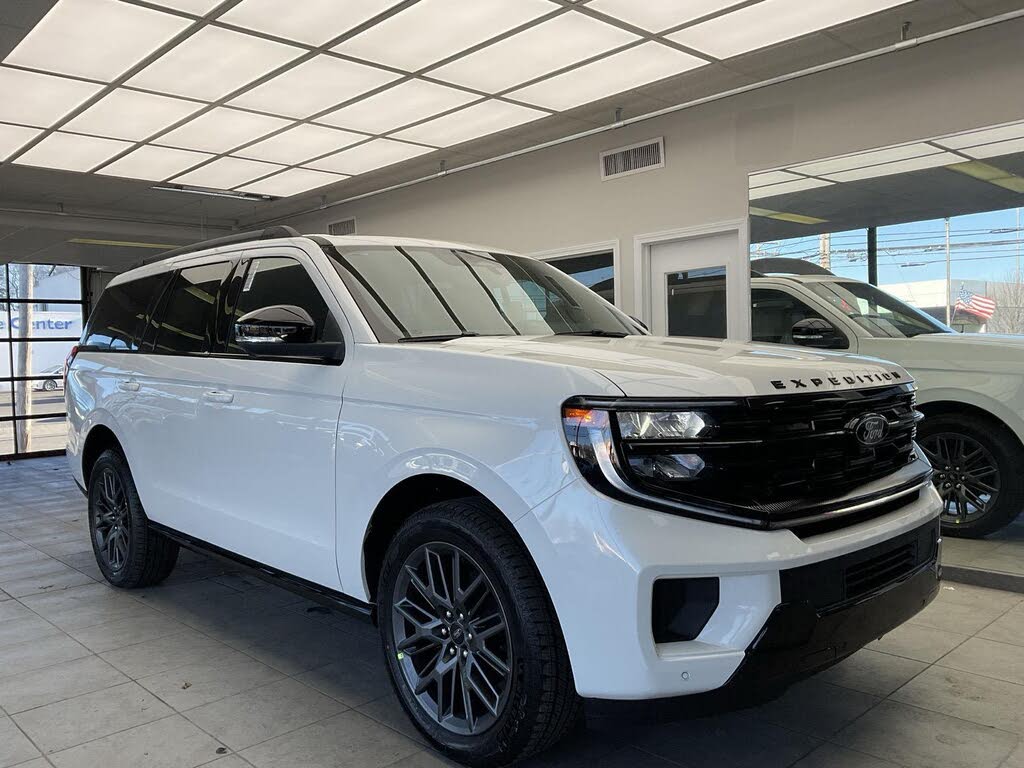 2025 Ford Expedition Platinum 4WD