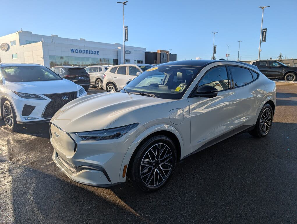 Ford Mustang Mach-E Premium AWD 2025
