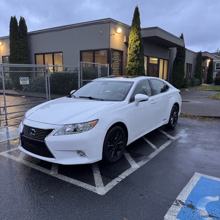 2014 Lexus ES Hybrid 300h FWD