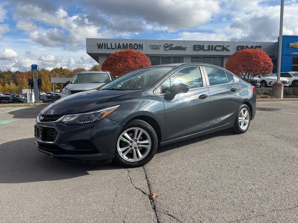 2017 Chevrolet Cruze LT Diesel Sedan FWD