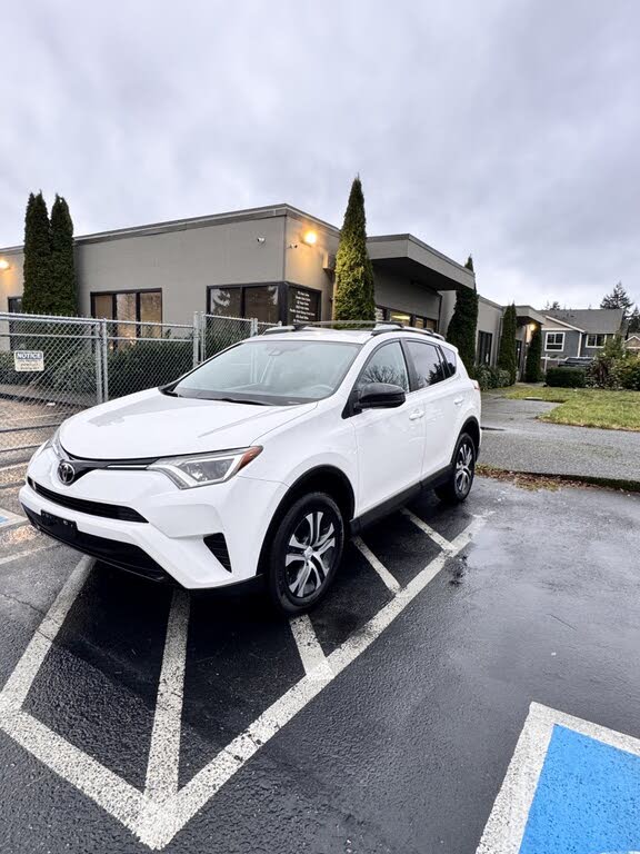 2017 Toyota RAV4 LE AWD