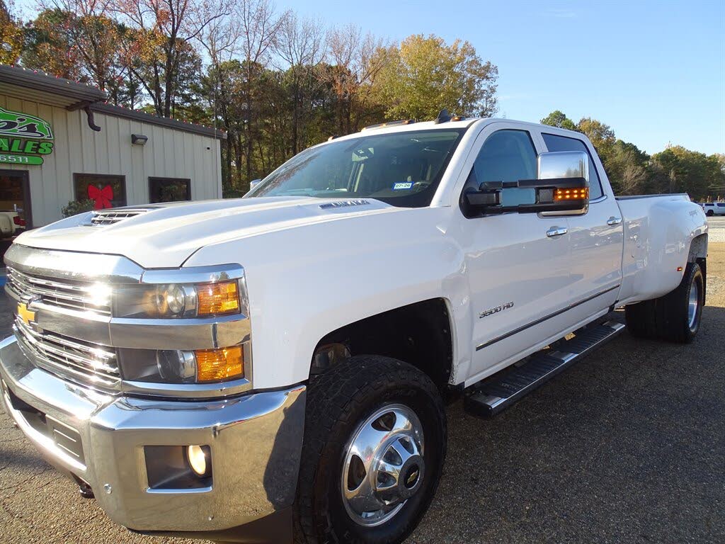 2018 Chevrolet Silverado 3500HD LTZ Crew Cab 4WD
