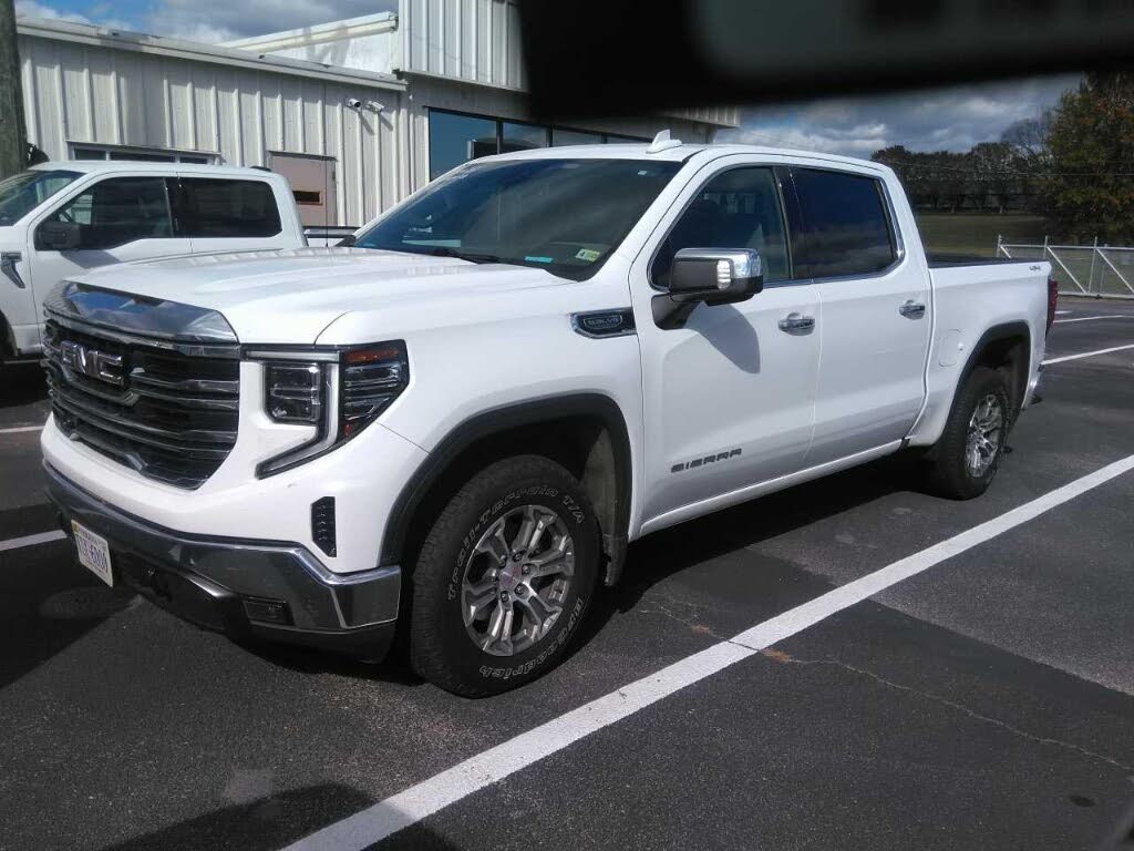2025 GMC Sierra 1500 SLT Crew Cab 4WD