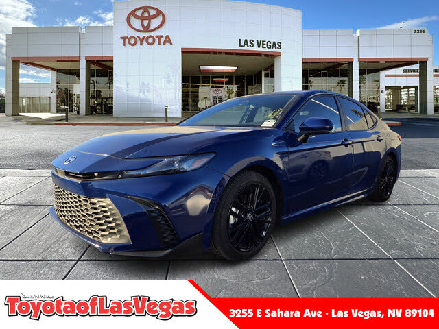 2025 Toyota Camry SE FWD