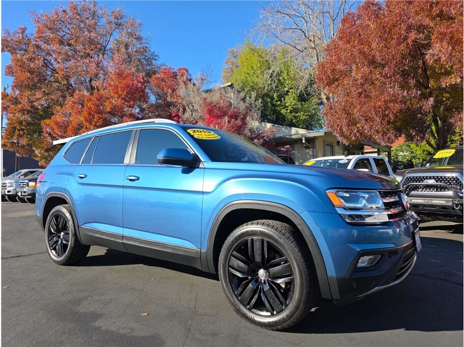 2019 Volkswagen Atlas SE FWD with Technology