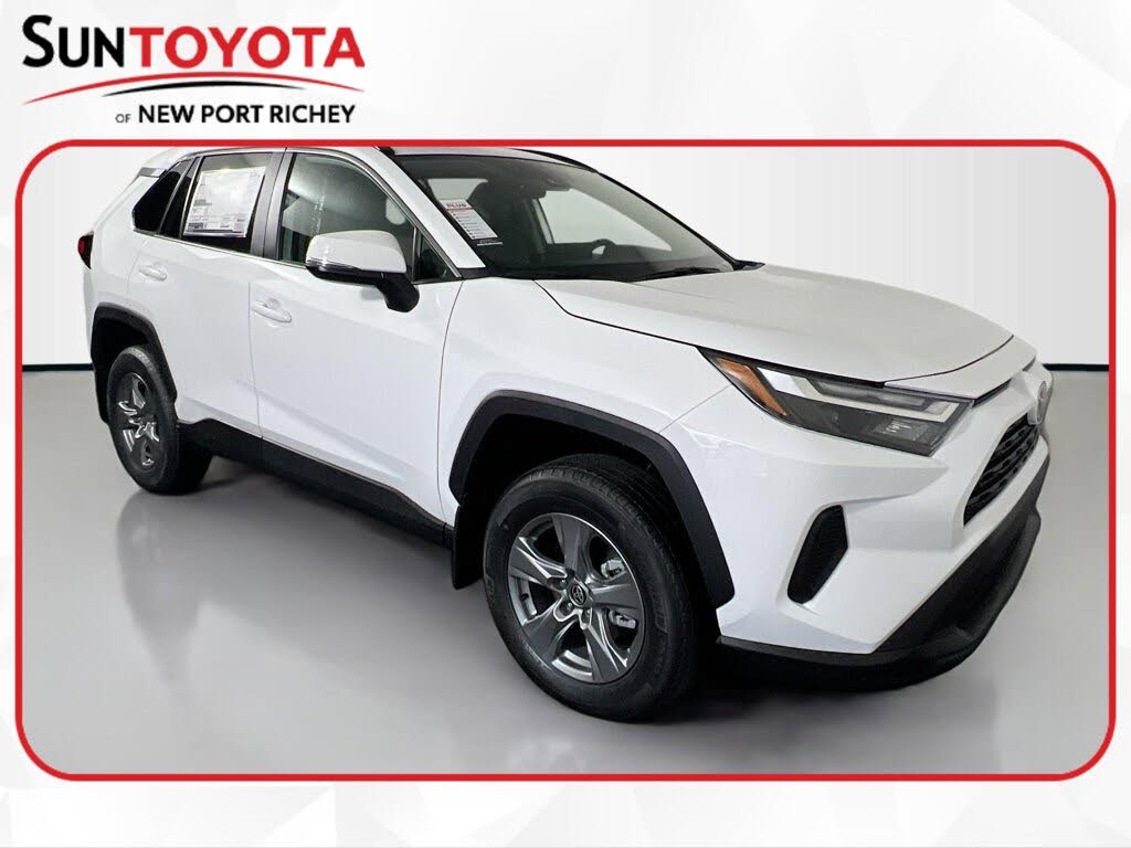 2025 Toyota RAV4 XLE FWD