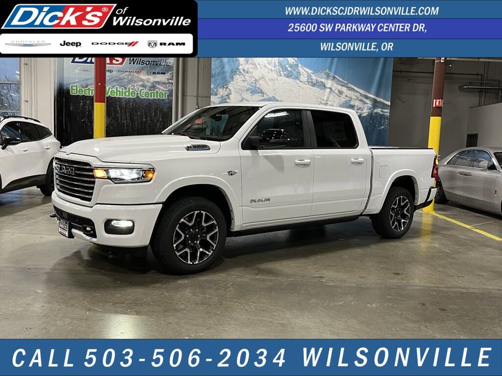 2026 RAM 1500 Laramie Crew Cab 4WD