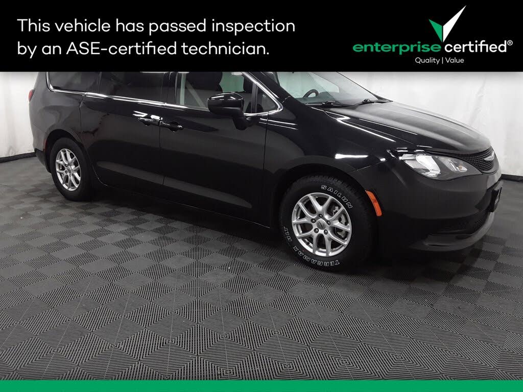 2022 Chrysler Voyager LX FWD