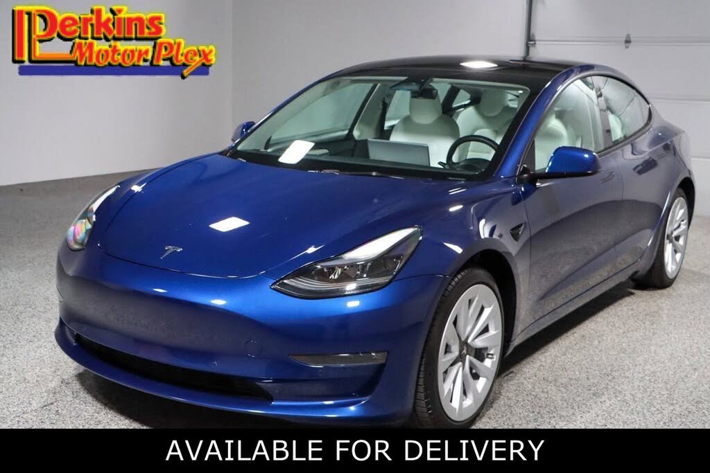 2022 Tesla Model 3 Long Range AWD
