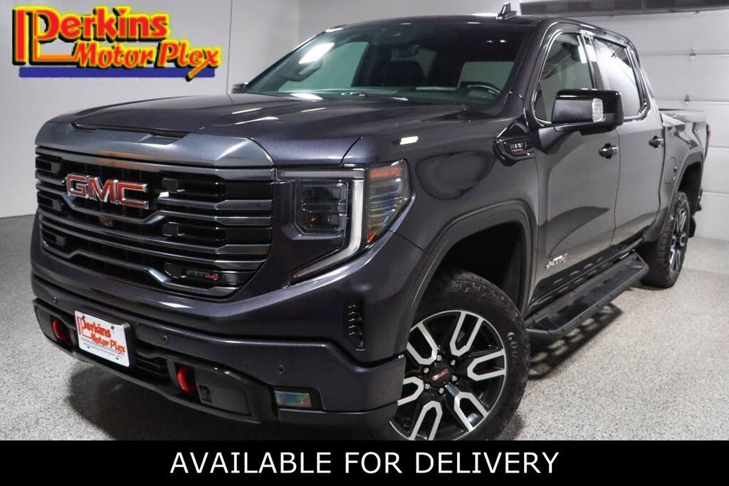 2023 GMC Sierra 1500 AT4 Crew Cab 4WD