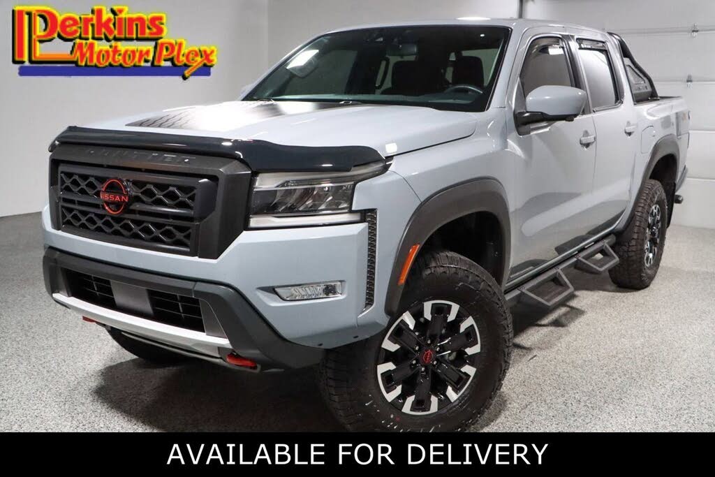2023 Nissan Frontier PRO-4X Crew Cab 4WD