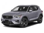 Volvo XC40 B5 Plus Dark Theme AWD