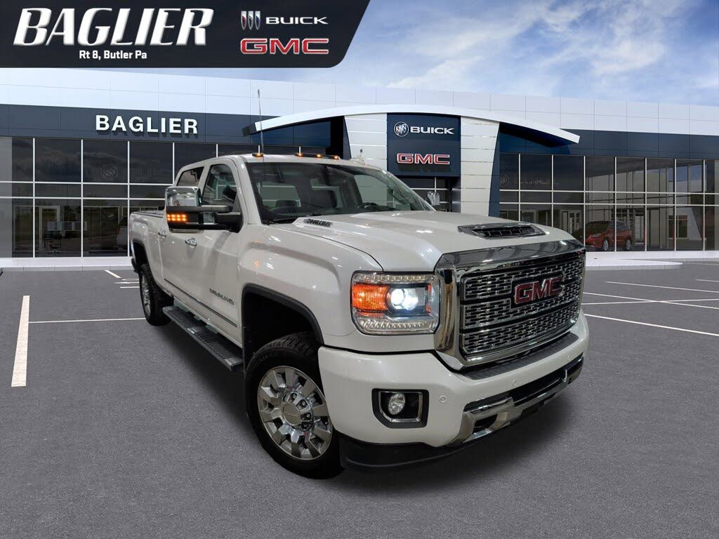 2018 GMC Sierra 2500HD Denali Crew Cab SB 4WD