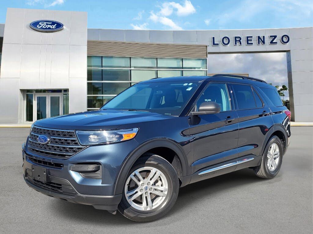 2023 Ford Explorer XLT RWD