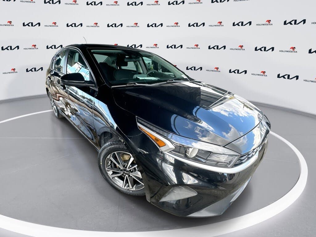2023 Kia Forte LXS FWD