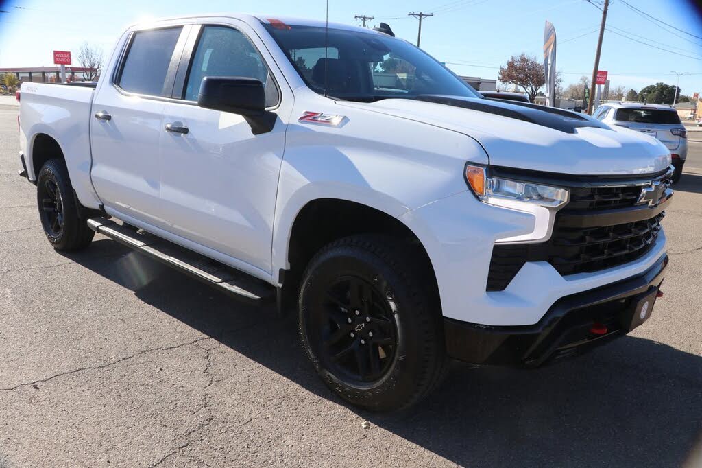 2024 Chevrolet Silverado 1500 LT Trail Boss Crew Cab 4WD
