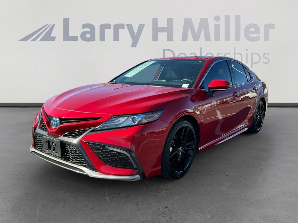 2024 Toyota Camry Hybrid XSE FWD
