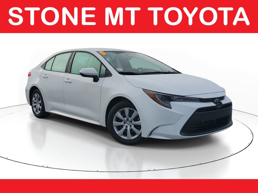 2025 Toyota Corolla LE FWD