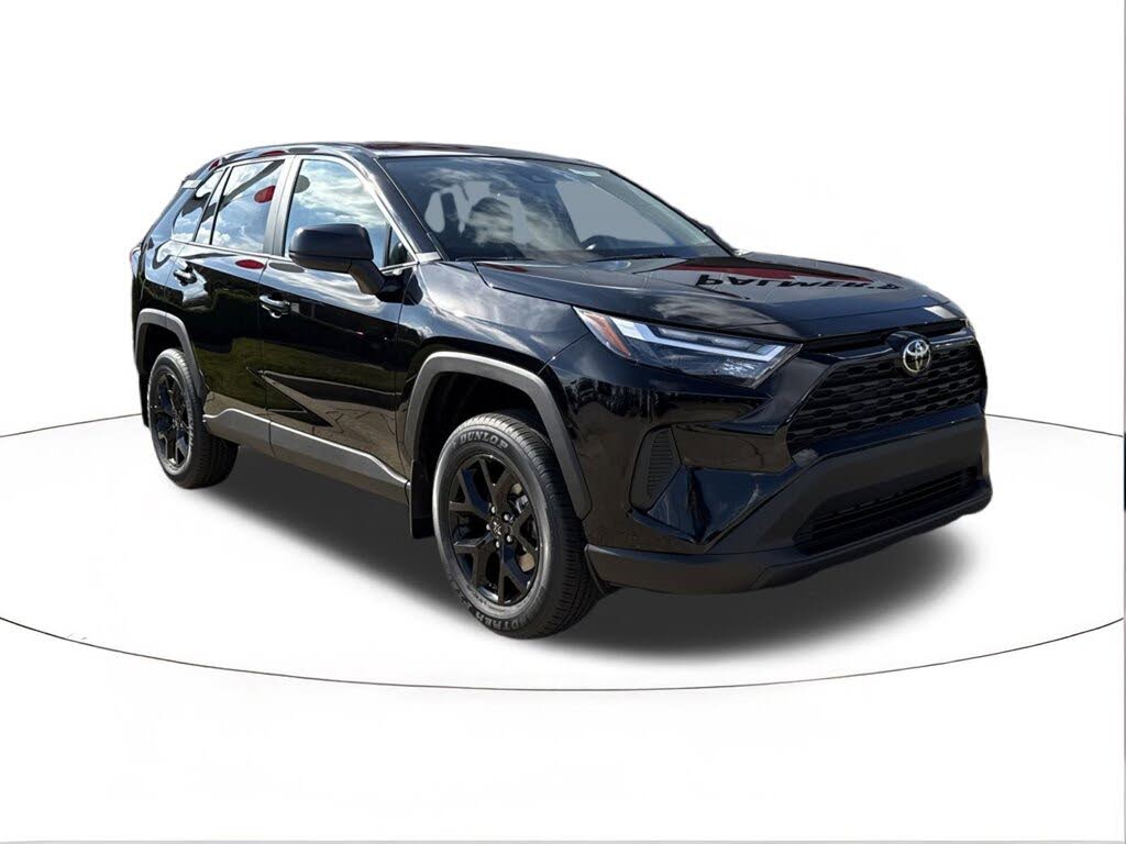 2025 Toyota RAV4 LE FWD
