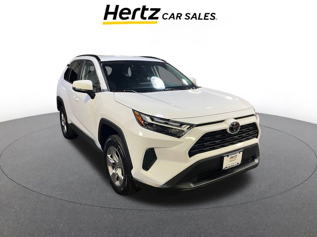 2025 Toyota RAV4 XLE FWD