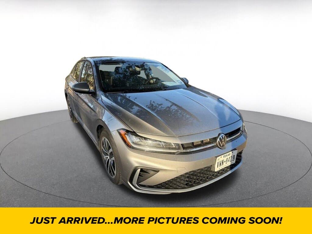 2025 Volkswagen Jetta SE FWD