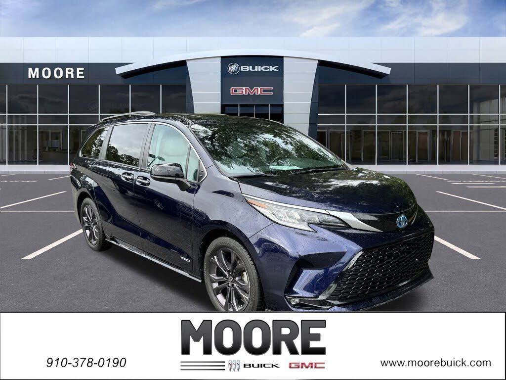 2021 Toyota Sienna XSE 7-Passenger FWD
