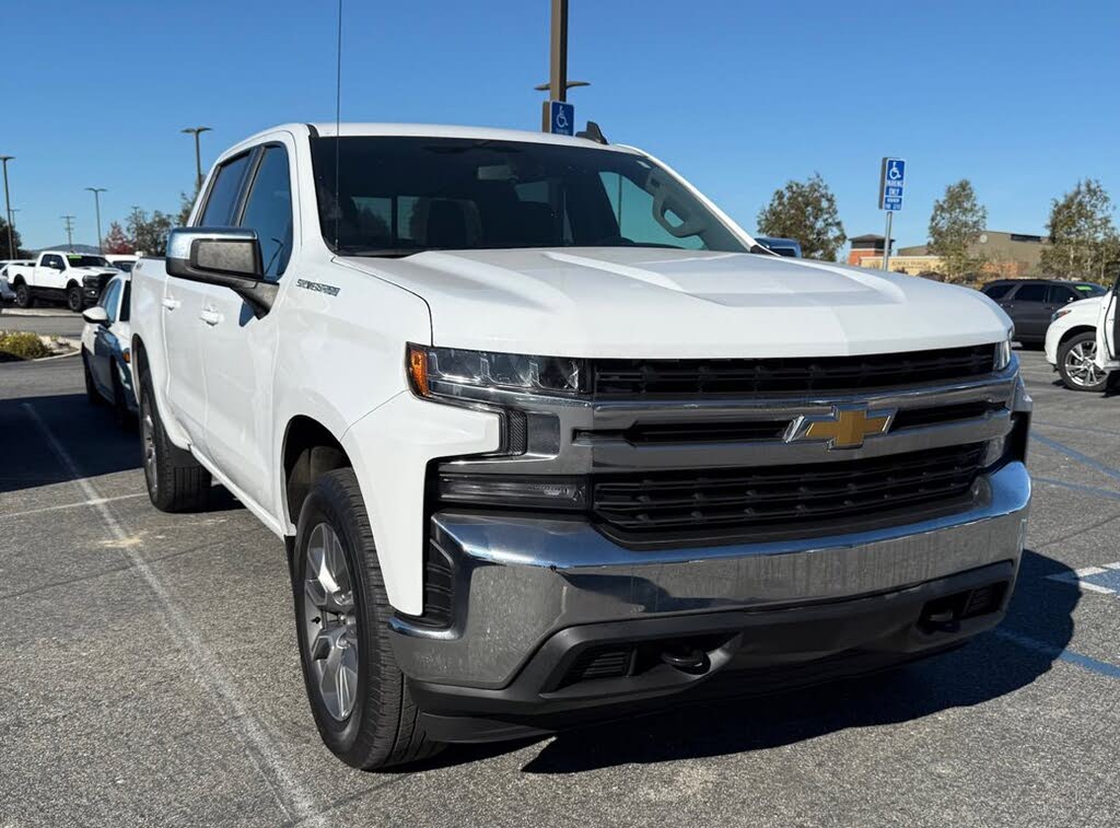 2022 Chevrolet Silverado 1500 LT Crew Cab 4WD