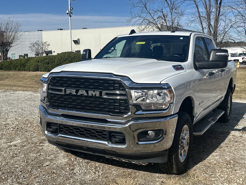 2024 RAM 2500 Big Horn Crew Cab 4WD