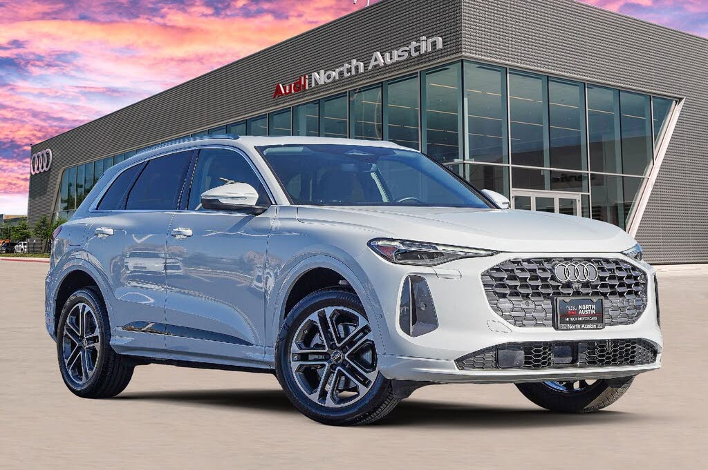 2025 Audi Q5 quattro Premium Plus 40 TFSI