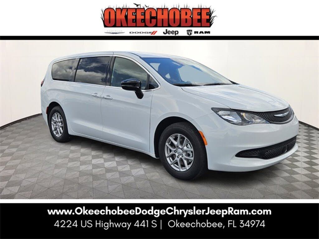 2025 Chrysler Voyager LX FWD