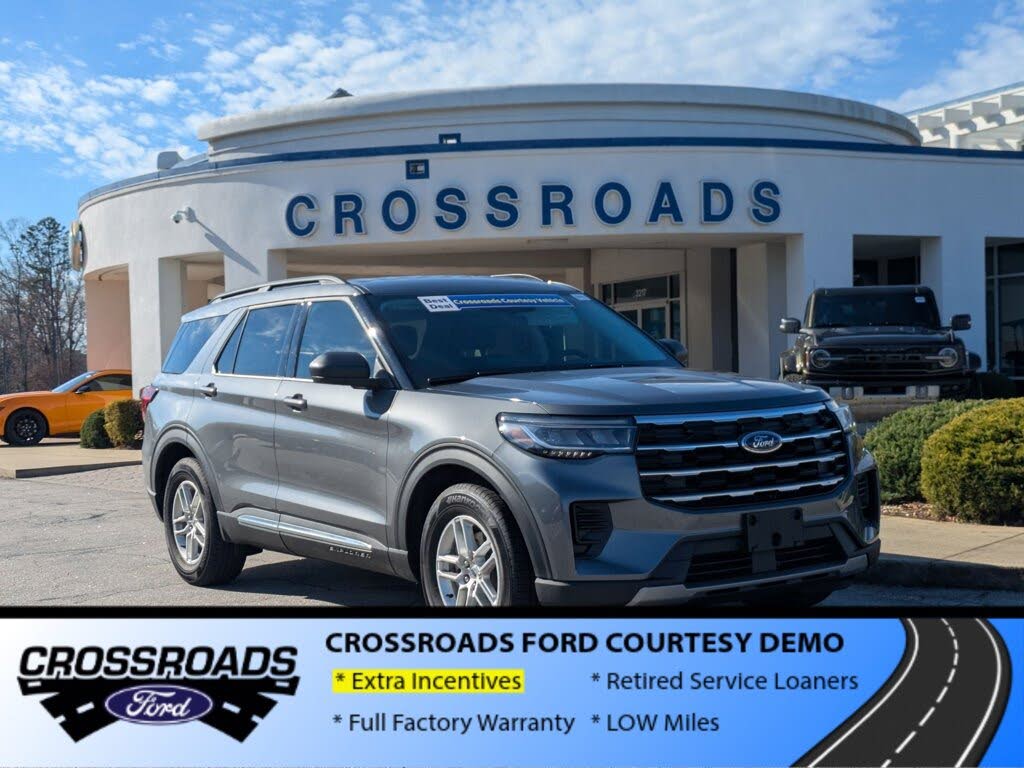 2025 Ford Explorer Active RWD