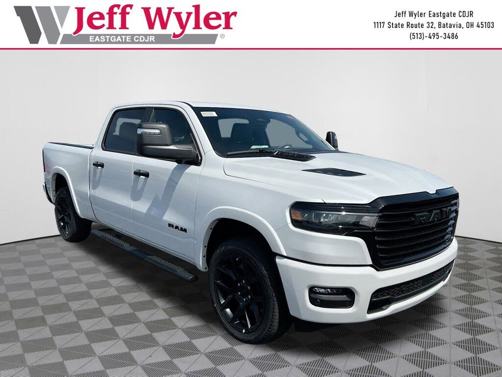 2025 RAM 1500 Laramie Crew Cab 4WD