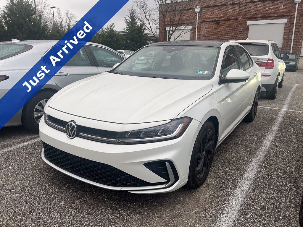 2025 Volkswagen Jetta SE FWD