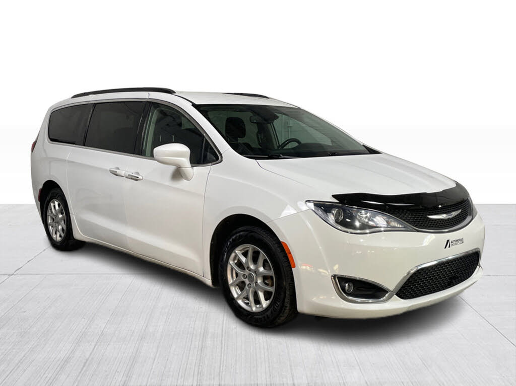 Chrysler Pacifica Touring FWD 2020