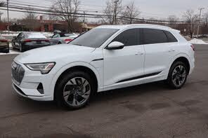 Audi e-tron quattro Premium SUV