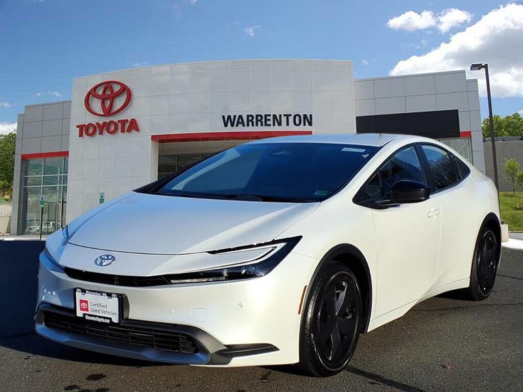 2024 Toyota Prius Prime SE FWD