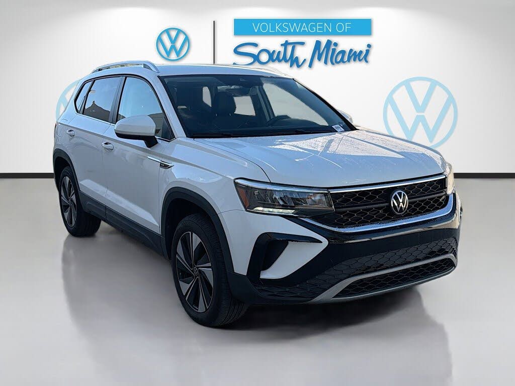 2024 Volkswagen Taos SE 4Motion