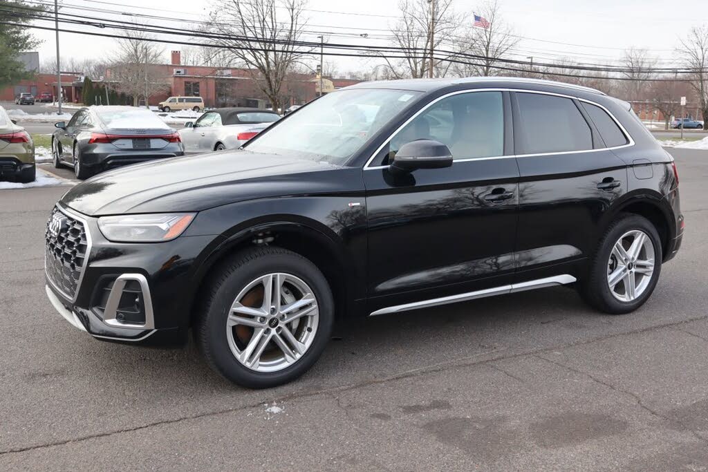 2025 Audi Q5 Hybrid Plug-in e quattro Premium Plus S Line  55 TFSI AWD