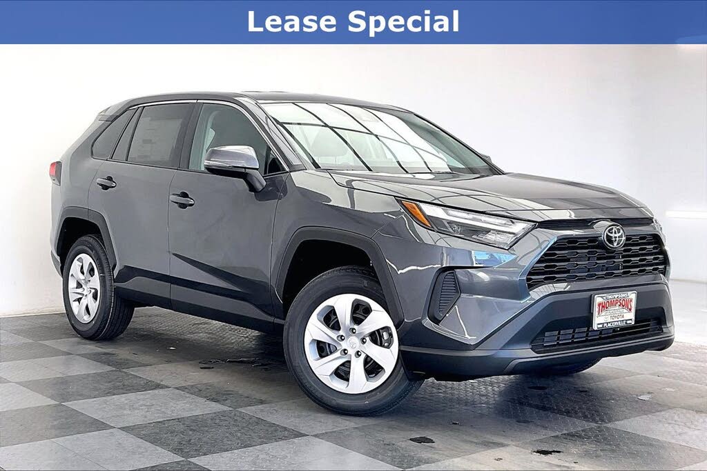 2025 Toyota RAV4 LE FWD