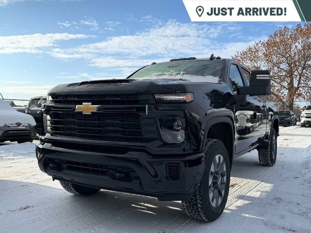 2026 Chevrolet Silverado 2500HD Custom Crew Cab 4WD