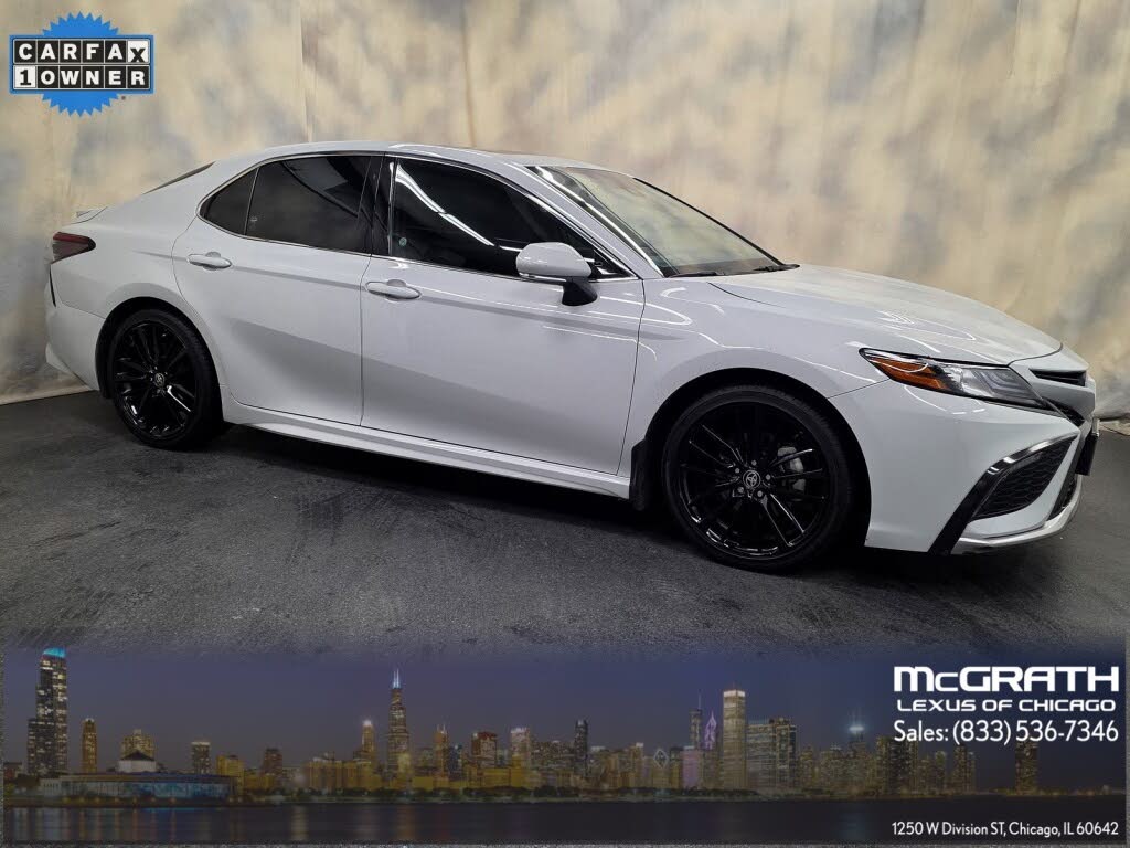 2024 Toyota Camry Hybrid XSE FWD