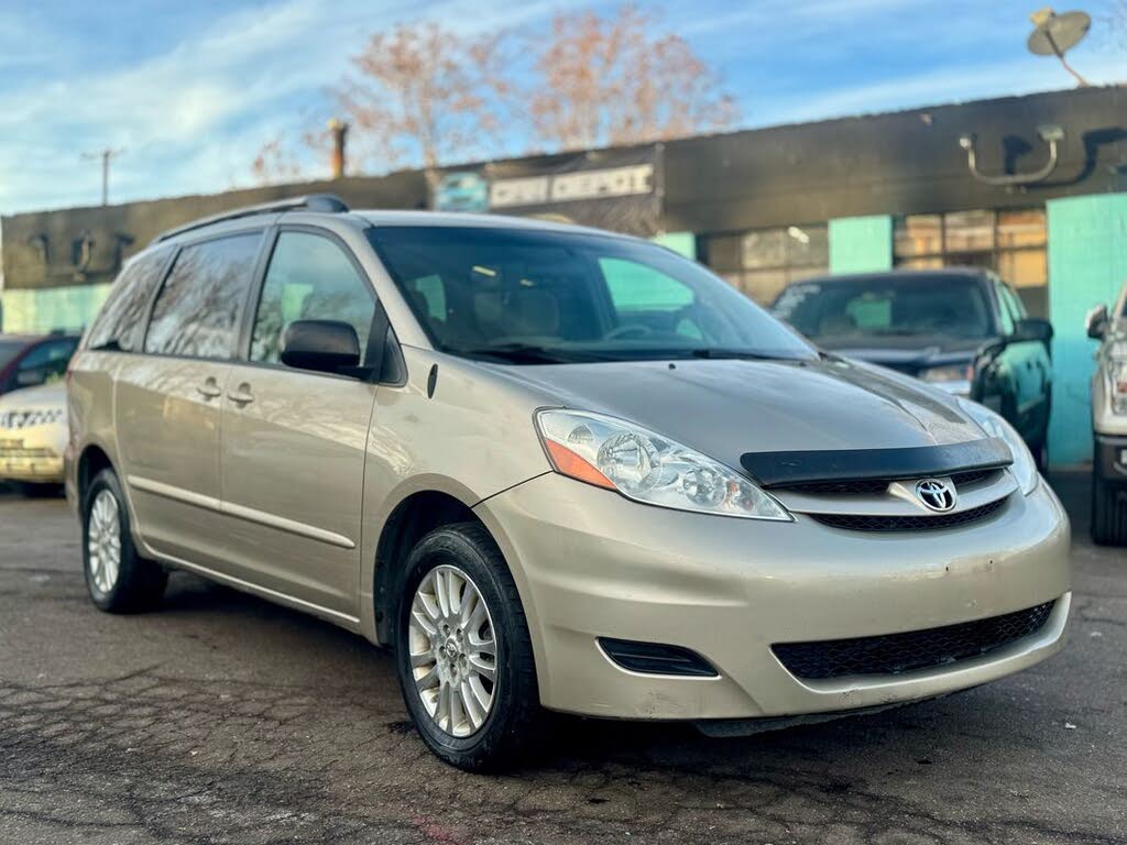 2008 Toyota Sienna LE 7 Passenger