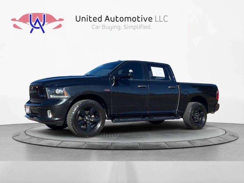 2017 RAM 1500 Express Crew Cab 4WD