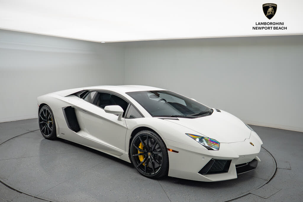 2014 Lamborghini Aventador LP 700-4