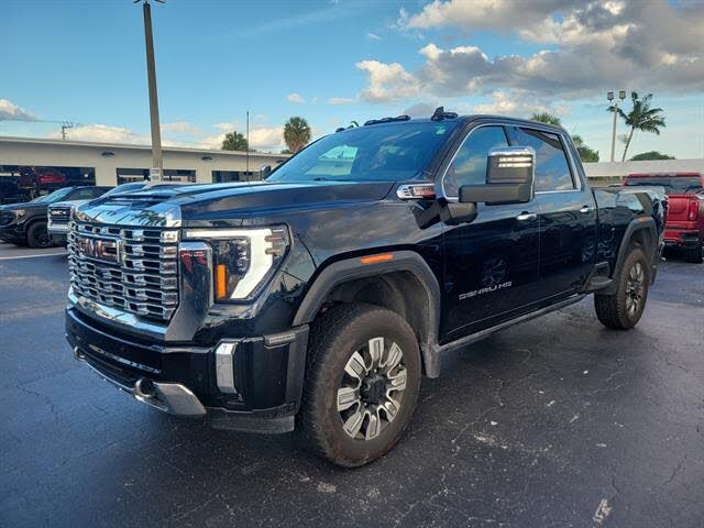 2024 GMC Sierra 2500HD Denali Crew Cab 4WD